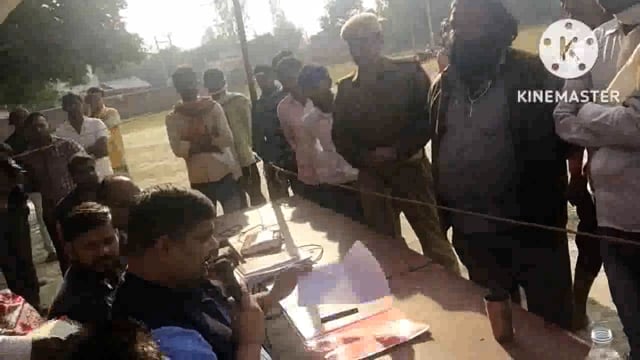 प्रतापगढ़ जिले के बिहार ब्लॉक के देवर पट्टी में कोटे का चयन हुआ संपन्न राम कैलाश सरोज बने कोटेदार,