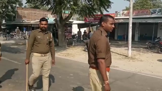 गोंडा :पुलिस ने यातायात माह के दृष्टिगत चलाया वाहन चेकिंग अभियान