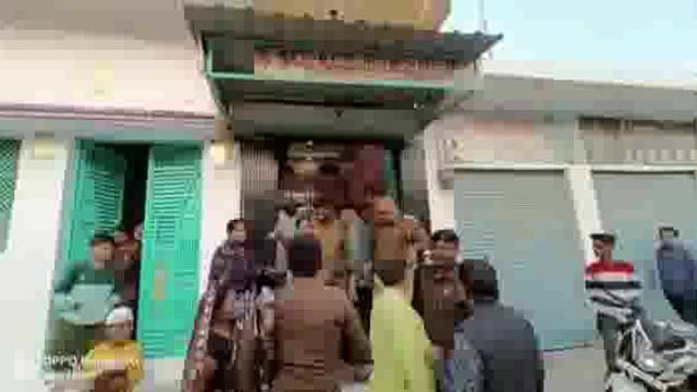 राजस्थान पुलिस ने मऊ के स्वर्ण व्यवसायी के यहाँ मारा छापा मची अफरा तफरी @PoliceRate