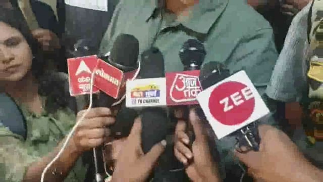 कल्याण की हनुमान नगर आया तेंदुआ 3 लोगों को किया घायल बड़ी मशक्कत के बाद उसके उस पर काबू पाया गया