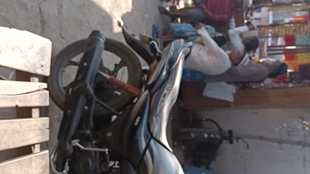 इमामगंज बाजार में लगा हुआ गंदगी का ढेर