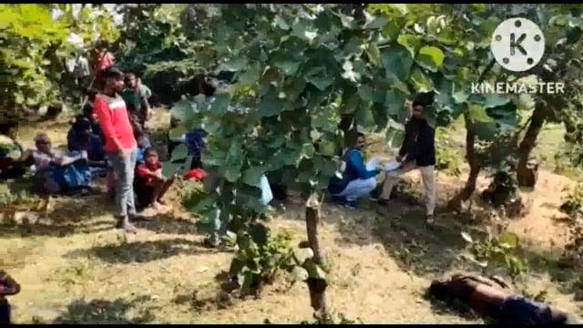 फुल्लीडुमर थाना क्षेत्र के टुघरो डुमरघट परसबन्नी बहियार में मिला शव,शव देखने झूठी ग्रामीणों की भीड़ मौके पर पहुंची पुलिस