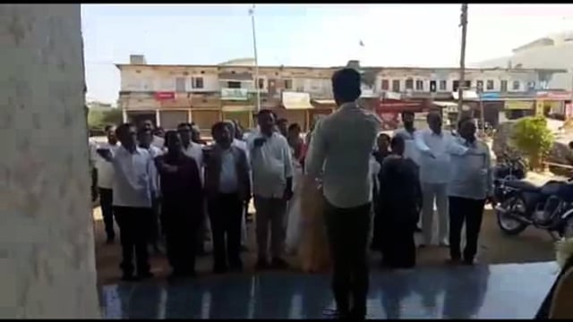 अनुसुचित जाती विभाग तर्फे जिला कॉग्रेस कार्यालयात संविधान दिन साजरा ,सामुहीक रित्या केले प्रस्ताविकाचे वाचन