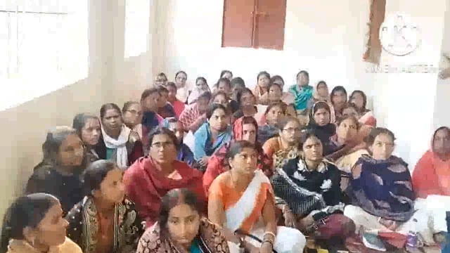 स्वास्थ्य विभाग द्वारा फुलीडूमर प्रखंड के आंगनबाड़ी सेविकाओं को टीकाकरण संबंधी दिया गया प्रशिक्षण