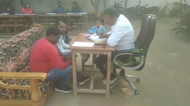 वजीरगंज के बाल्हाराई स्थित टारगेट इंटरनेशनल स्कूल मे आज शिक्षक पैरेंट्स मीटिंग का हुआ आयोजन