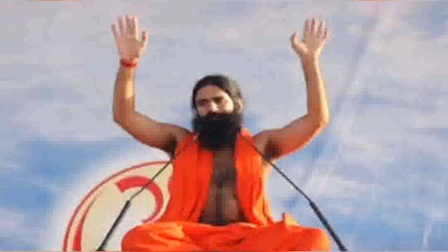 नारायणी सेना द्वारा योग गुरु बाबा रामदेव द्वारा नारी शक्ति के अपमान करने पर थाना कोतवाली मथुरा में एफ आई आर दर्ज कराने  