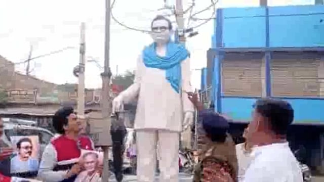 हवेली खड़गपुर चित्रकार नंदलाल बसु की जयंती 3 दिसंबर को थानाध्यक्ष ने प्रतिमा का स्वयंवर प्रारंभ किया रंग रोगन