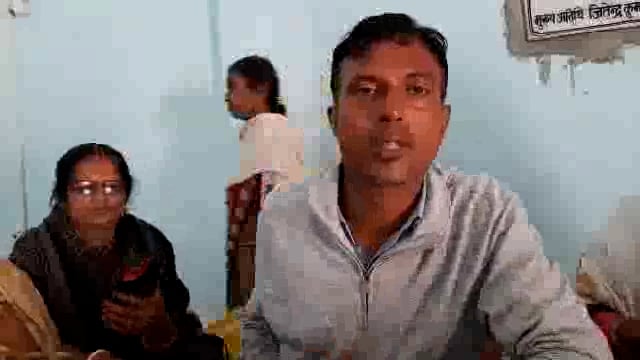 शेखपुरा जिले के चेवाड़ा के अंबेडकर भवन में बीएलओ का एक बैठक का किया गया आयोजन.