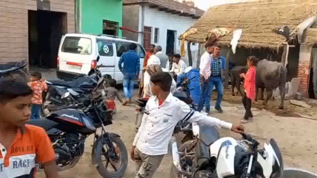 दलित लड़कियों की बरात चढ़त के समय हुआ ग्रामीण व बारातियों में विवाद ईट पत्थर फिके आधा दर्जन को लिया हिरासत में