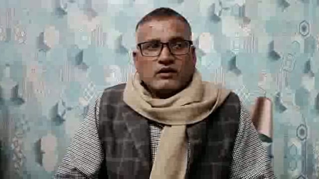 प्रतापगढ़ जिले के बाबागंज ब्लाक के डीह बलई ग्राम सभा के ग्रामीण राजू यादव ने भ्रष्टाचार की शिकायत प्रधान ने की मारपीट