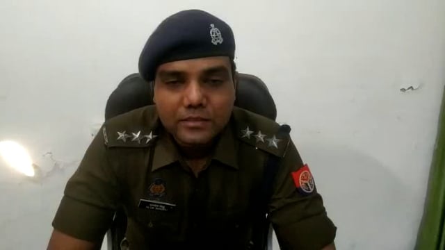 जनपद संभल के जुनावई थाना क्षेत्र के कद्राबाद गांव के पास दो गाड़ी टकराने पर  हुई मारपीट क्षेत्राधिकारी ने दी जानकारी |