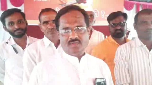 शेल्हाळ गावातील विध्यार्थी अधिकारी व्हावा,मानव सेवा प्रतिष्ठाणचे अध्यक्ष सुरेश दत्तात्रय लांडगे