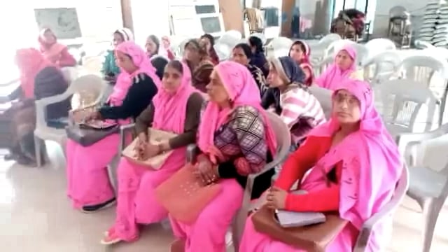 विकासखंड राया की आंगनबाड़ी कार्यकत्रियों को दिया रूबेला की रोकथाम का प्रशिक्षण