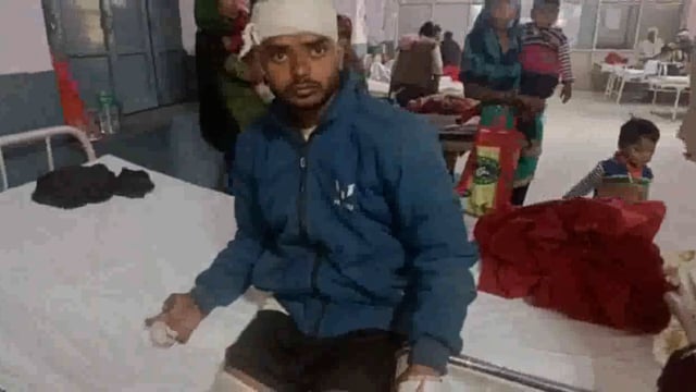 ब्रेकर से टकराकर बाइक डिवाइडर से टकराई दो हुए गंभीर रूप से घायल जिला अस्पताल में भर्ती