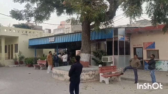 कोसीकला के सरस्वती विद्या मंदिर के प्रधानाचार्य ने नल की टोटी टूटने पर 12वी क्लास के छात्र को डंडों से जमकर पीटा