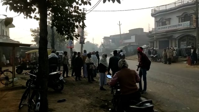 बलिया - बलिया के सड़क हादसे दस लोग हुए घायल, सभी को जिला अस्पताल में कराया गया भर्ती, चल रहा उपचार।