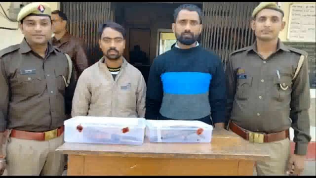 गल्ला व्यापारी से तीस लाख रंगदारी मांगने के प्रकरण में दो अभियुक्त तमंचा के साथ चढें पुलिस के हत्थे
थाना रानीगंज