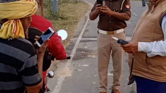 इटवा सहित जिले में यातायात नियमों का उल्लंघन करने वाले 26 वाहनों से वसूल किया गया ₹28500 का समन शुल्क ।