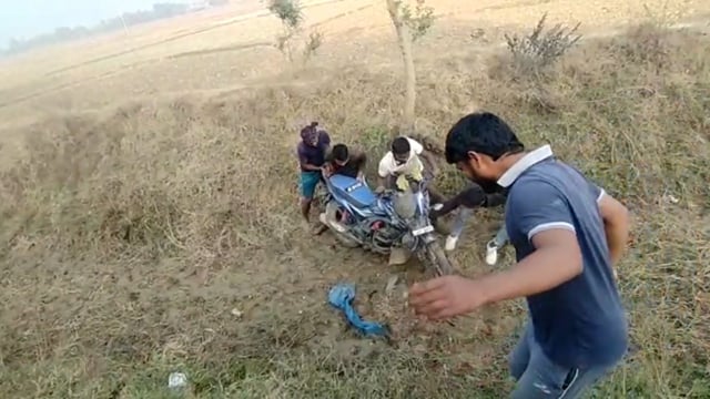 चानन  : किऊल- बन्नूबगीचा पथ पर सिंगारपुर कब्रिस्तान के पास मोटरसाइकिल दुर्घटना में युवक घायल। 