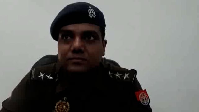 जनपद संभल के गुन्नौर थाना पुलिस ने चोरी के सामान सहित बदमाशों को किया गिरफ्तार क्षेत्राधिकारी ने दी जानकारी |