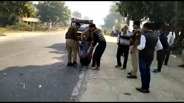 वजीरगंज पिकअप की टक्कर में बाइक सवार युवक हुआ गंभीर रूप से घायल पुलिस ने भिजवाया अस्पताल