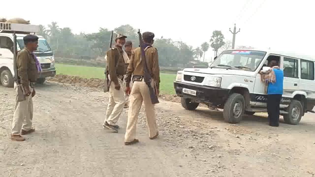 सड़क यातायात नियमों के पालन को लेकर पुलिस ने बभनी सड़क मोड़ में चलाया सघन वाहन जांच अभियान, 25 वाहन की गई जांच

