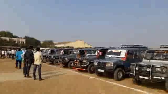 तालुक्यातील 25 ग्रामपंचायतीच्या 94 मतदान केंद्रावर मतदान पेट्या रवाना