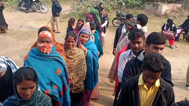 सूरजगढ़ा नगर परिषद चुनाव को लेकर आज वोटिंग का कार्य सुबह 7:30 बजे से प्रारंभ की गई 196 प्रत्याशियों का फैसला होना है