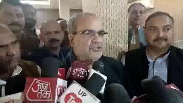 जालौन

निकाय चुनावों की तैयारियों के सिलसिले में जनपद जालौन पहुंचे उत्तर प्रदेश भाजपा प्रदेश अध्यक्ष भूपेंद्र चौधरी 