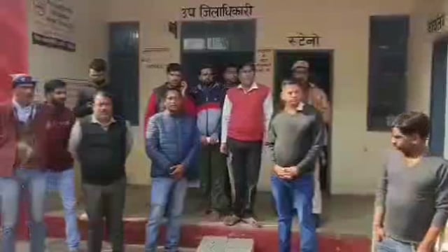 विहिप ने लगाया अवैध अतिक्रमण का आरोप एस डीएम को दिया ज्ञापन

