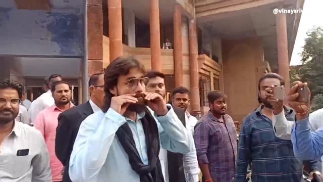 मुख्तार अंसारी के बेटे अब्बास अंसारी की पुलिस ने खोली हिस्ट्री शीट