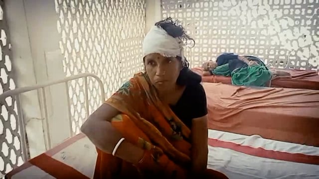 बाछनी गांव में खेत में बकरी के द्वारा फसल खा लेने को लेकर हुई झड़प में एक महिला जख्मी