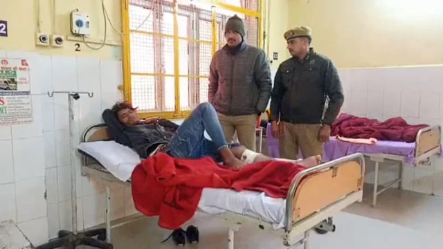 मथुरा जिला हॉस्पिटल पुलिस कस्टडी से भागा शातिर बदमाश दो पुलिसकर्मी निलंबित