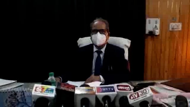 रायबरेली जिला अस्पताल में कोरोना से निपटने के लिए किया मॉकड्रिल।