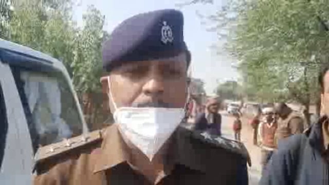 एरवाकटरा थाना क्षेत्र के दासीपुर गांव में महिला की मौत के मामले को लेकर सीओ बिधूना ने मीडिया को बताया