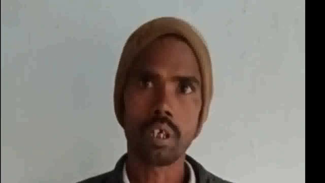 ठगों ने एटीएम बदलकर उड़ाये 26000 रुपये, व्यक्ति ने पुलिस को दिया तहरीर
थाना महेशगंज के हीरागंज की घटना