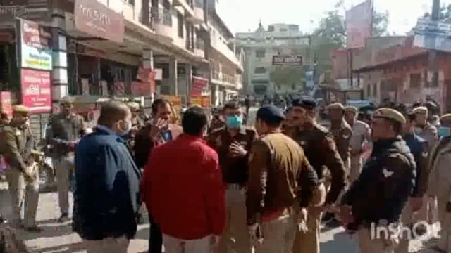 नव वर्ष पर आने वाले श्रद्धालुओं के आवागमन को देखते हुए डीएम व एसएसपी ने किया मंदिरों का निरीक्षण दिए दिशा निर्देश