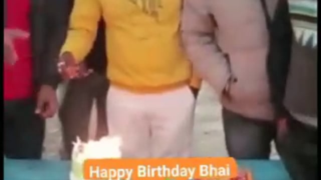 अवधकेसरी सेना प्रमुख ठाकुर नीरज सिंह, वरिष्ठ समाजसेवी मोंनू सिंह ने मनाया वरिष्ठ पत्रकार आशीष मिश्रा का जन्मदिन