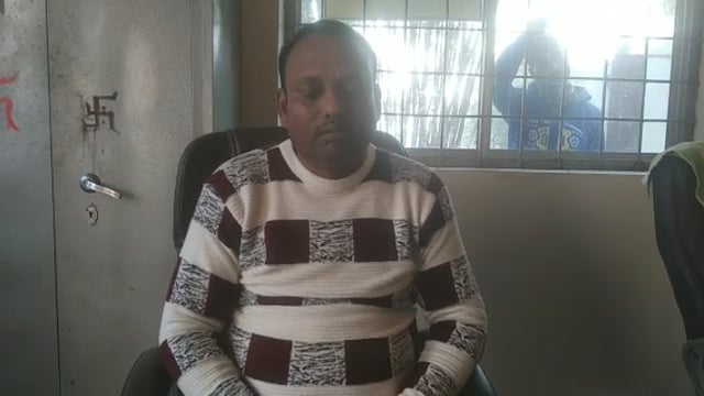 टारगेट इंटरनेशनल स्कूल के प्रबंधक के डी त्रिपाठी ने लोगों को दिया नव वर्ष की बधाई