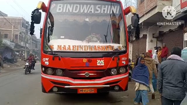 नवादा बिहार पकरीबरावां में बड़े पैमाने पर मां विंध्यवासिनी बस से अंग्रेजी शराब बरामद