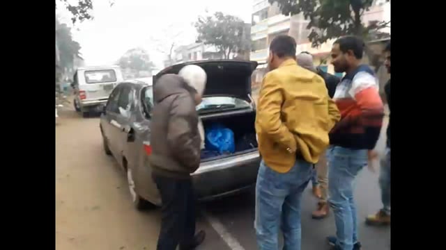 बिहार बोर्डर से 28 लोगों को शराब के नशें में किया गया गिरफ्तार 