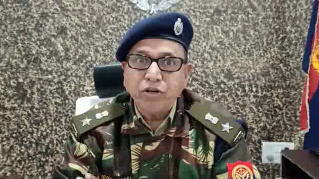 बलरामपुर शीतलहर/कोहरे के दृष्टिगत पुलिस अधीक्षक का आमजनमानस से यातायात संबंधी अपील।