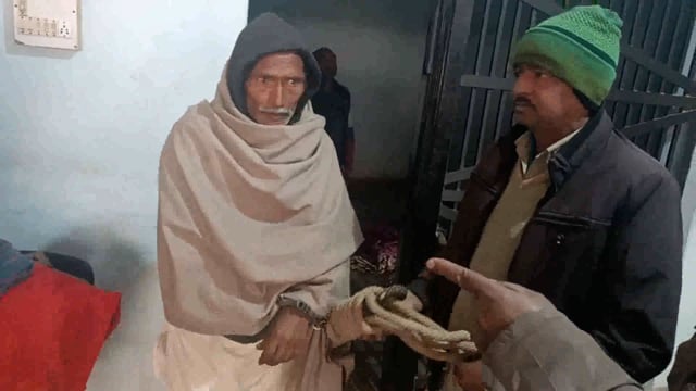  सूर्यगढ़ा थाना क्षेत्र के खेमतरनी स्थान गांव से पुलिस ने एक वारंटी को गिरफ्तार कर भेजा  जेल