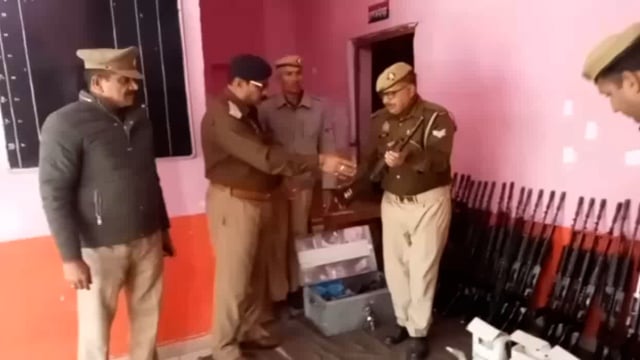 खैर कोतवाली का क्षेत्र अधिकारी ने किया वार्षिक निरीक्षण