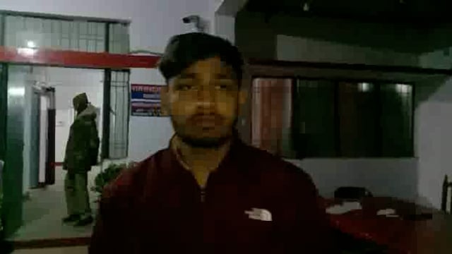 बिधूना कोतवाली के सब हद कटरा निवासी घायल के बेटे रोबिन ने आरोपियों के खिलाफ कार्रवाई की मांग की