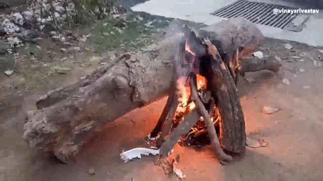  अलाव को लेकर सांसद प्रतिनिधि ने नगर पालिका प्रशासन को दिया धन्यवाद