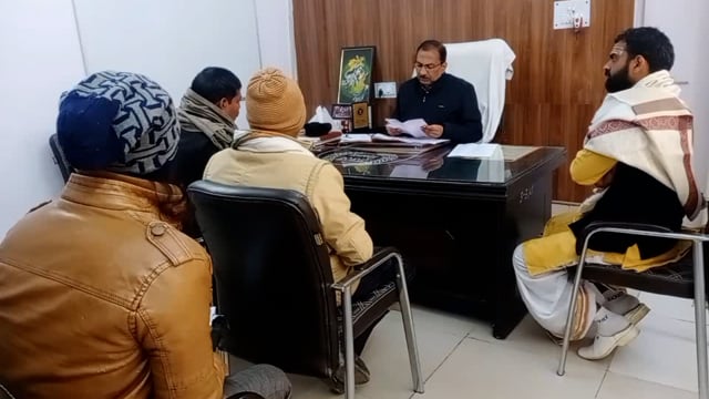 तहसील सभागार में आए फरियादियों की सुनी जनसंख्या चार समस्या में से एक कब मौके पर किया निस्तारण