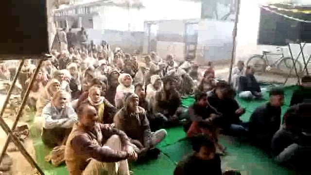 जंगली में चल रही भागवत कथा मैं श्री कृष्ण जन्म व नंदोत्सव पर जमकर थिरके भक्त