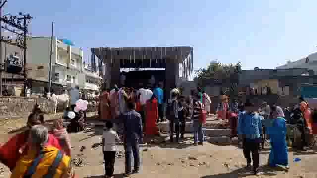 श्री सद्गुरू हावगिस्वामी यात्रेत आगीचे भाविकांने घेतले दर्शन