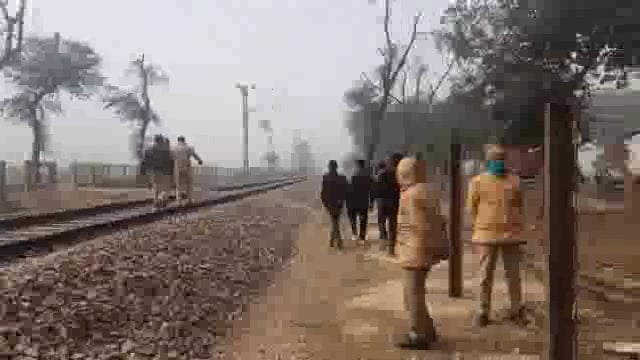 ट्रेन की चपेट में आकर 28 वर्षीय महिला की हुई दर्दनाक मौत